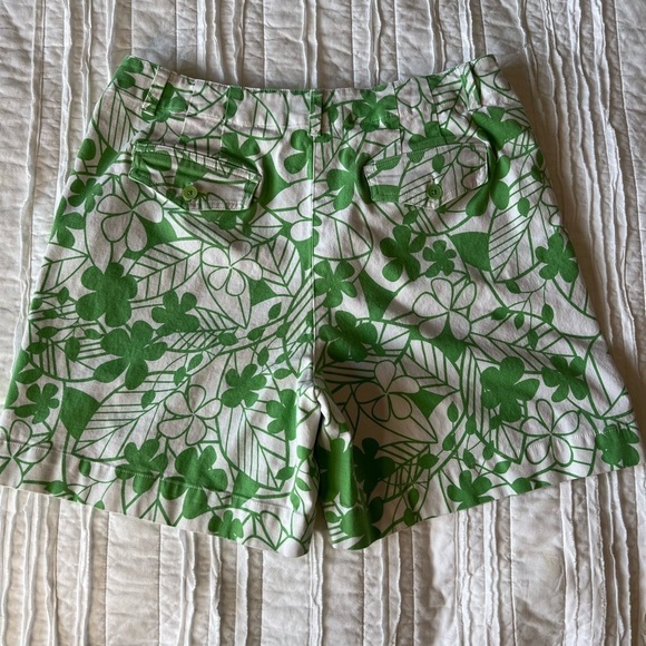 2/$30 Talbots Shorts Stretch Green and White Floral SZ 14 - Picture 5 of 13
